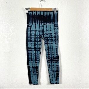 3/$25 Blue Tye Dye 7/8 High Waisted Seamless Leggings